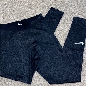 Fleece Lined Nike Pro Snakeskin Embossed Leggings